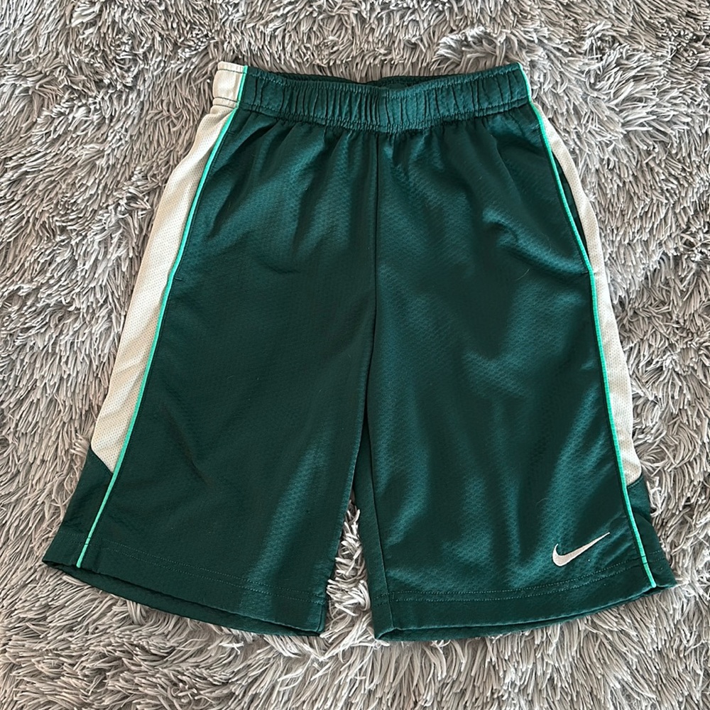 Boys Nike athletic shorts. Size M